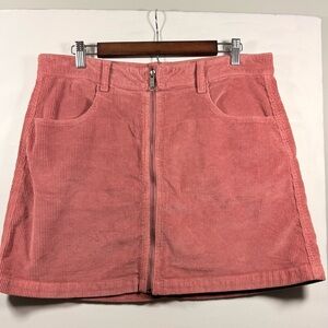 American Eagle Outfitters Size 14 Coral Corduroy Mini Skirt.